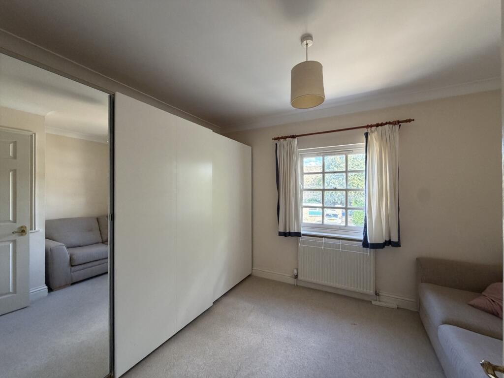 House in Cambridge - More