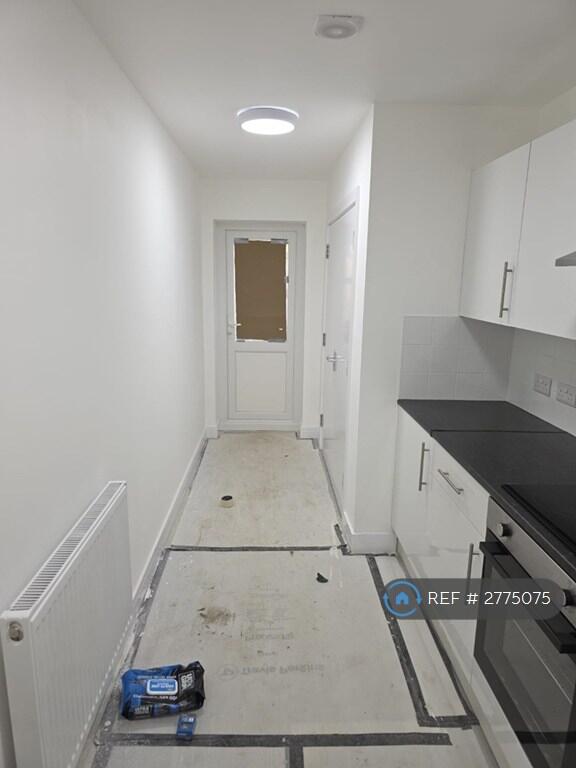 1 bedroom flat share for rent