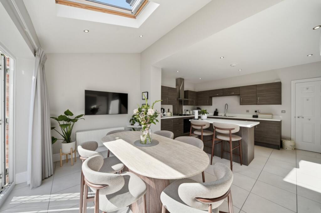 House in Rushcliffe, Nottinghamshire - View 5