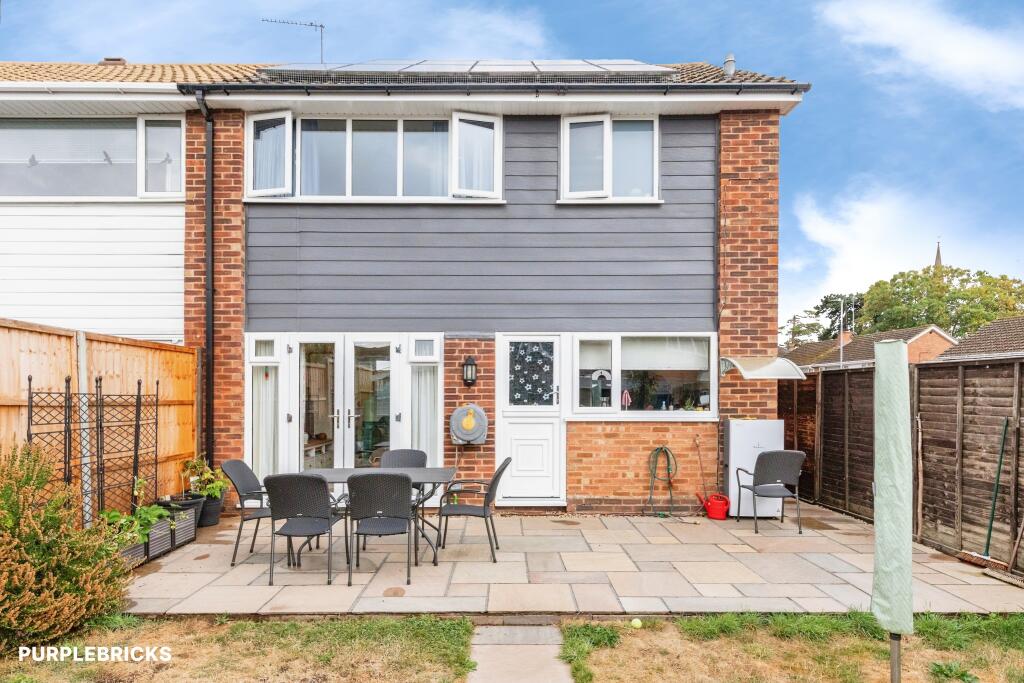 House in Northampton, Stanwick - More