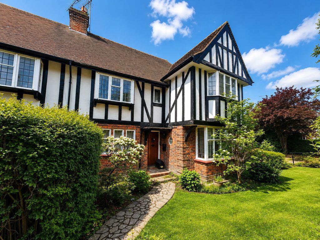 Main image of property: Maurice Walk, Hampstead Garden Suburb, NW11