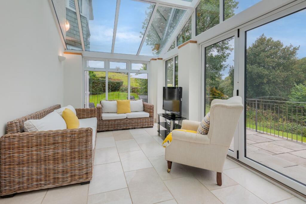 House in Bowness on Windermere, Windermere - More