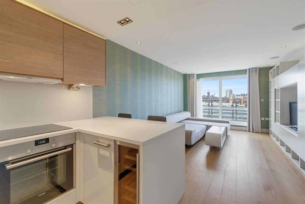 Apartment in London - View 3