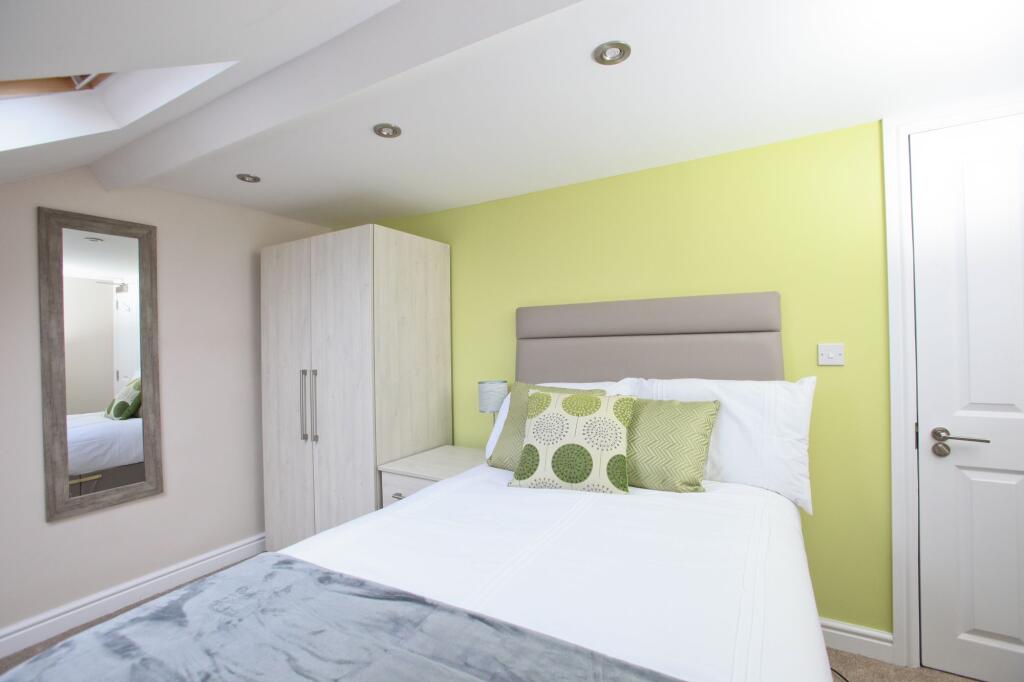 Main image of property: Waylen Street, Reading, RG1