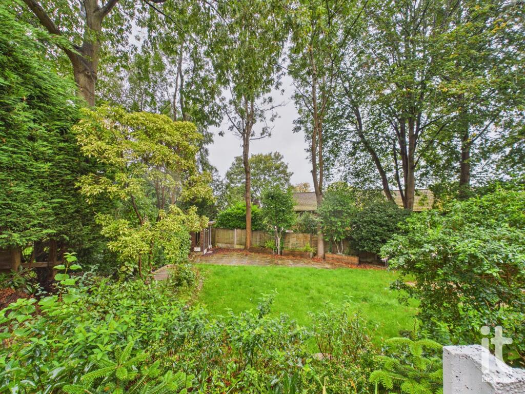 Chantry Road, Disley, Stockport, SK12 photo 2