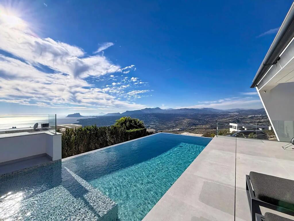 Main image of property: Valencia, Alicante, Benitatxell