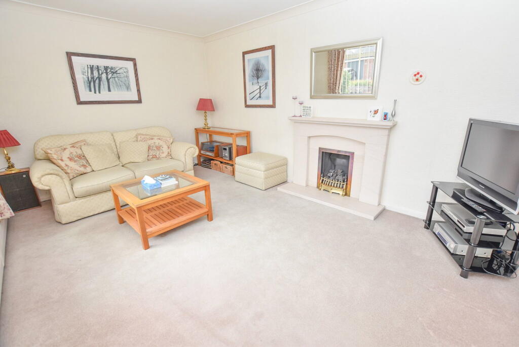 House in Wirral, Liverpool City Region - View 3