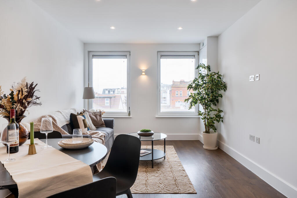Main image of property: London Road, London, SW16