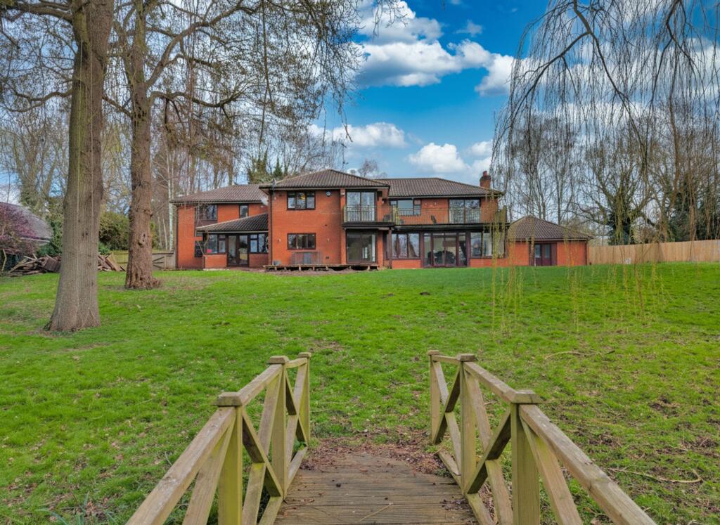 Main image of property: Mill Lane, Woburn Sands, MK17