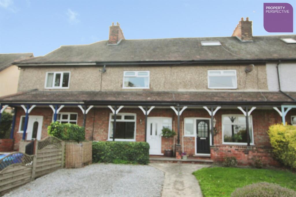 2-bed terraced on Church Road, HU14, £214,950