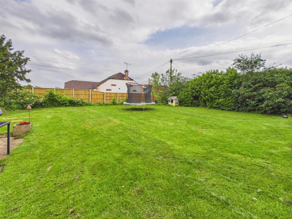 Scarsdale Avenue, Allestree, Derby photo 2