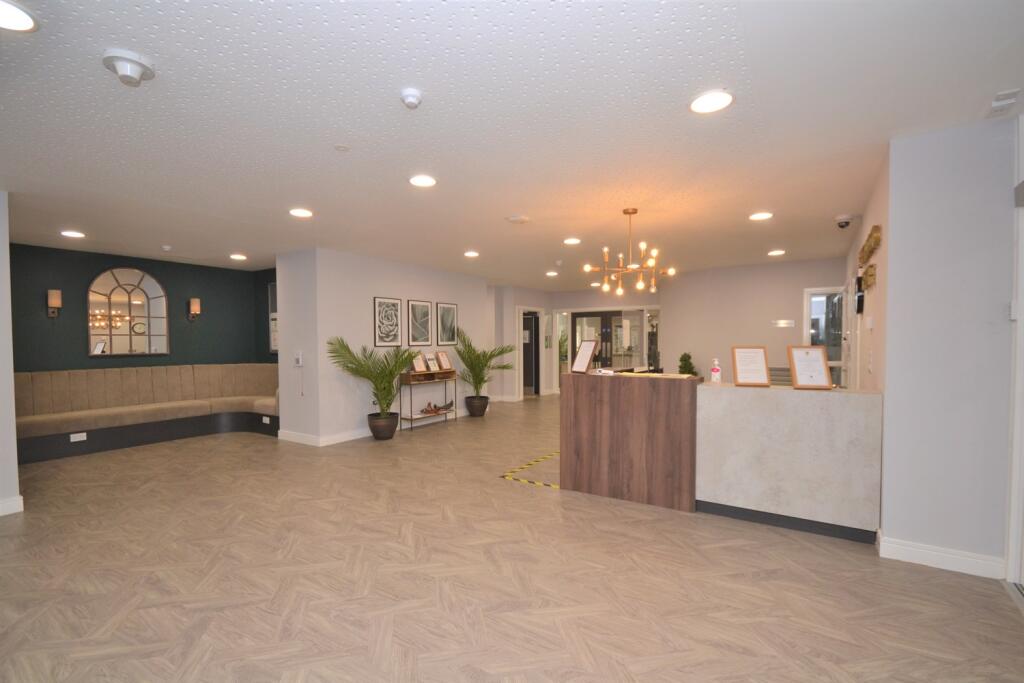 Apartment in Reading, Caversham - View 4