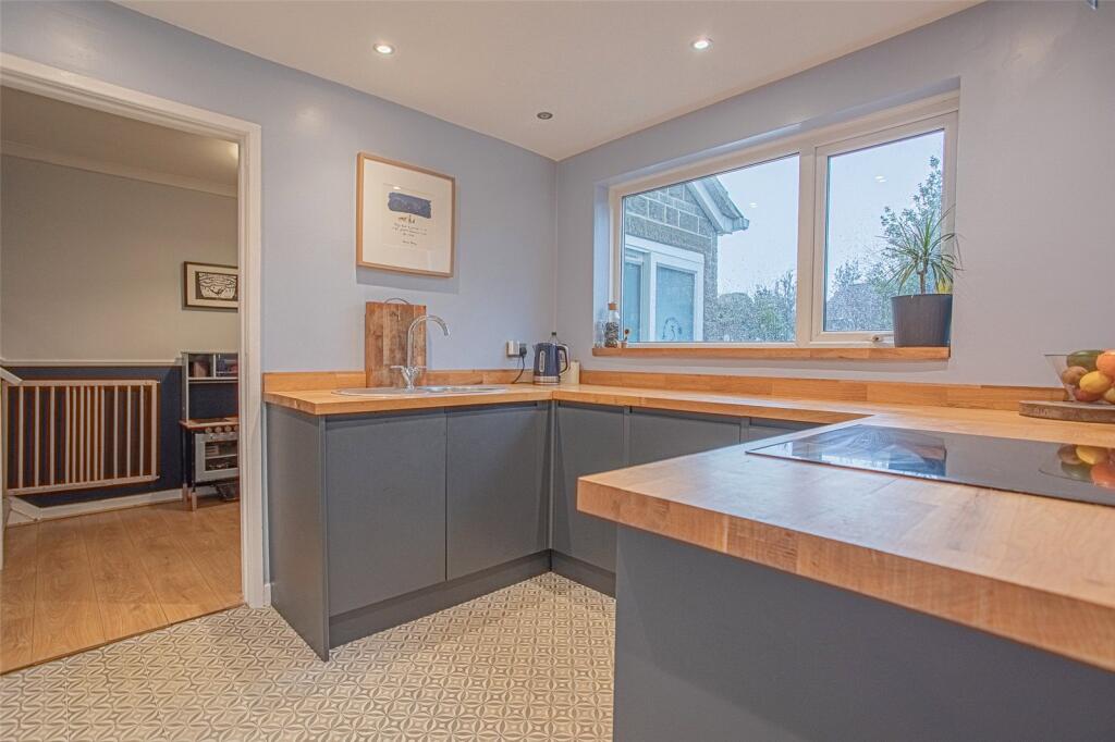 House in Taunton - View 4