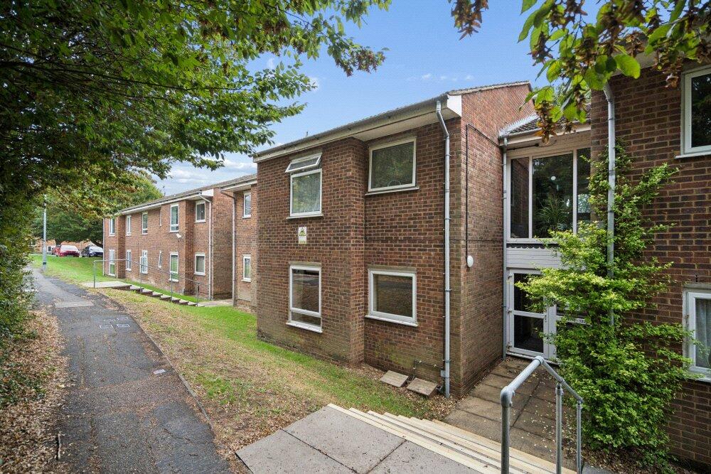 Main image of property: Chiltern Park Avenue, Berkhamsted, Hertfordshire, HP4