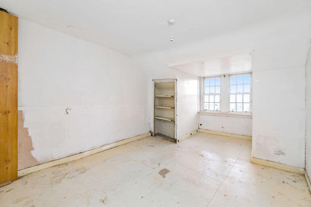 Apartment in Edinburgh, Old Town - View 2