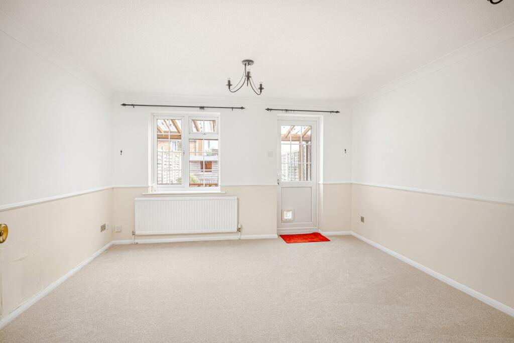 The Paddock, Bishop's Stortford, Hertfordshire, CM23 photo 3