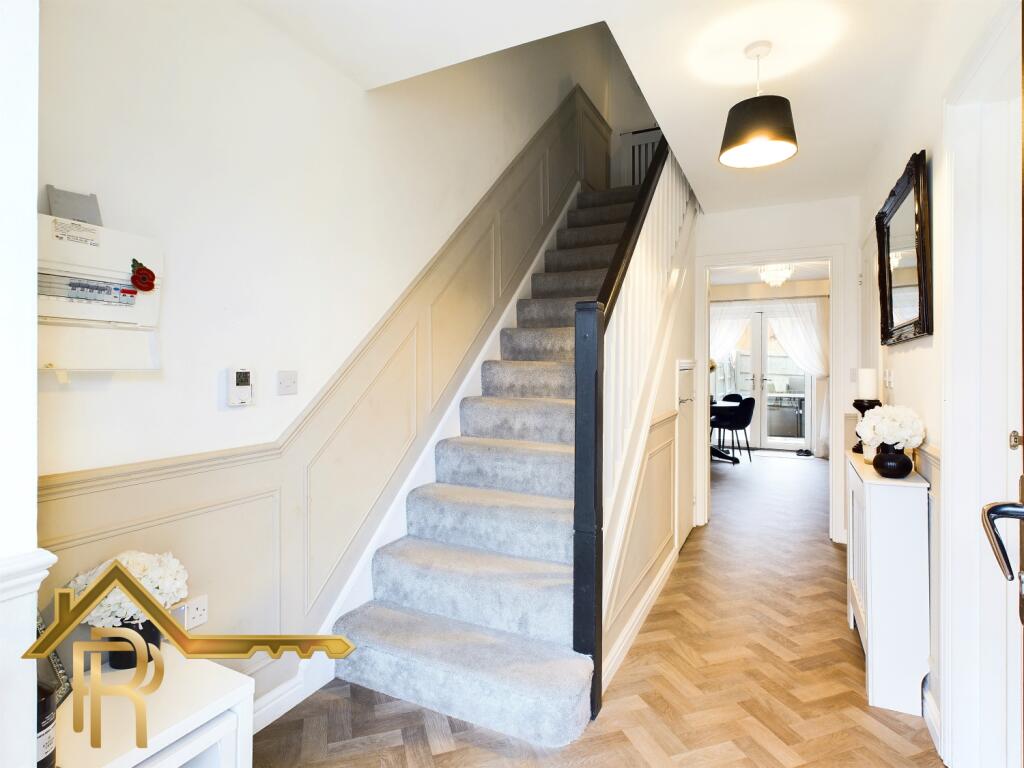 Main image of property: Meadow Drive, Aveley, South Ockendon, Essex, RM15