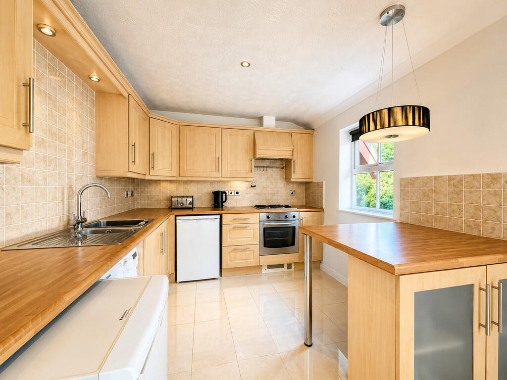 Apartment in Kingsmead - View 3