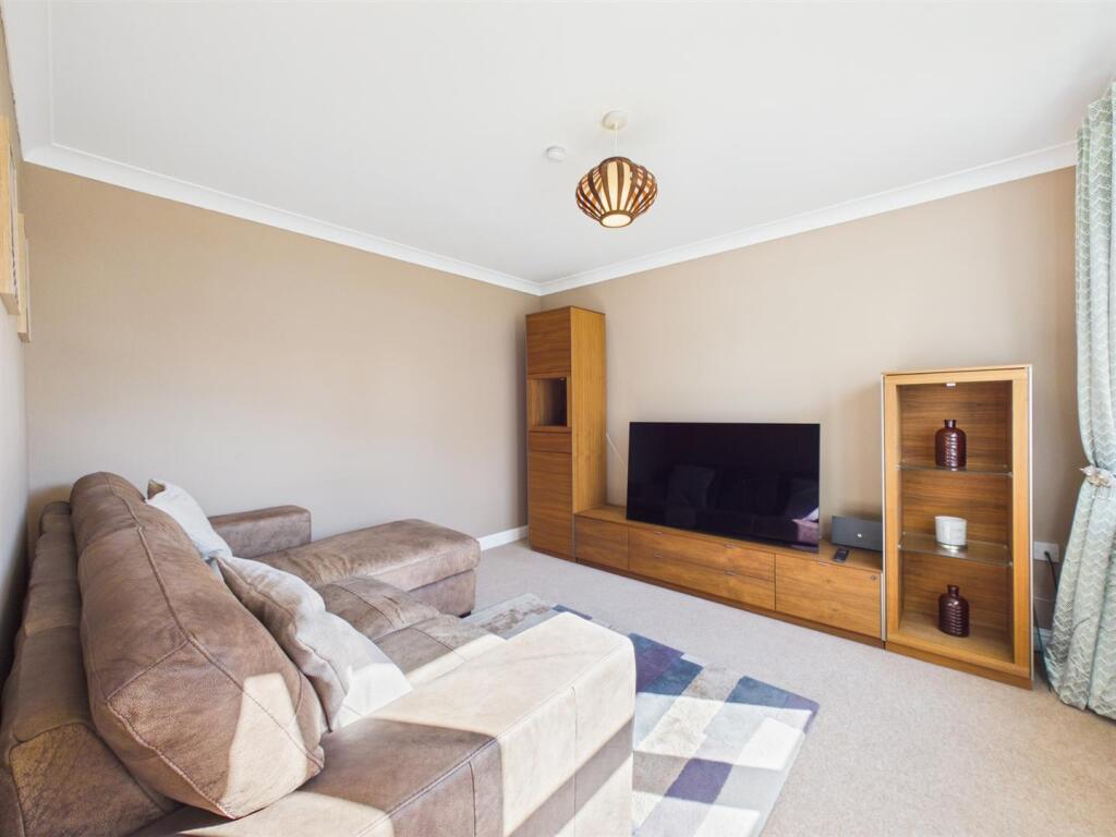 House in Perth - View 4