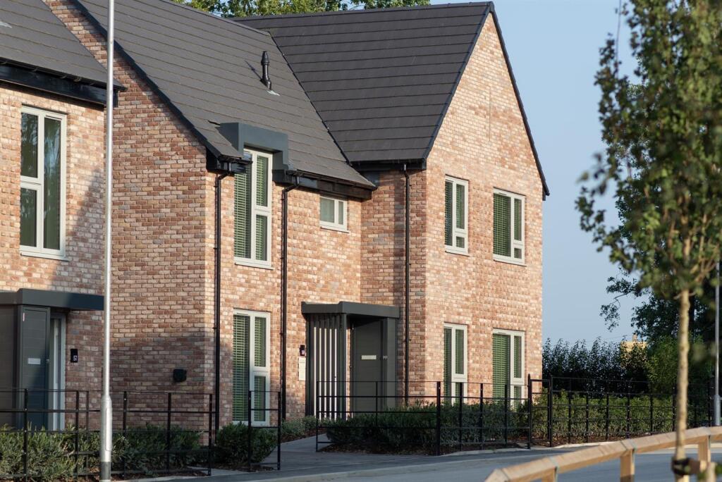 House in Bolton, Horwich - View 4