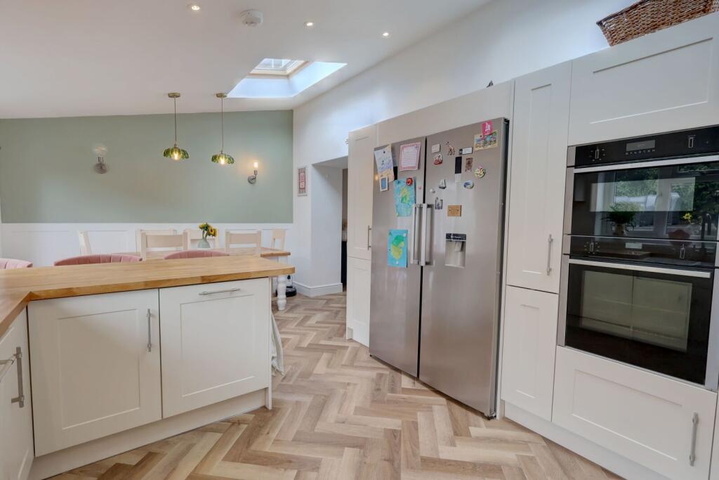 Southfield Road, Princes Risborough, Buckinghamshire, HP27 photo 4