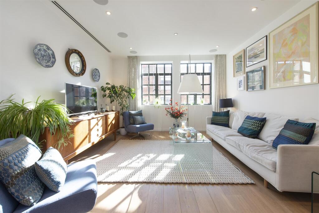 Apartment in London - View 5