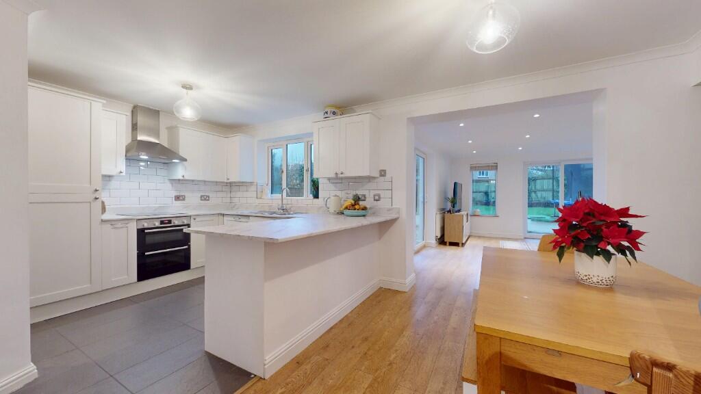House in Cardiff, Thornhill - View 2