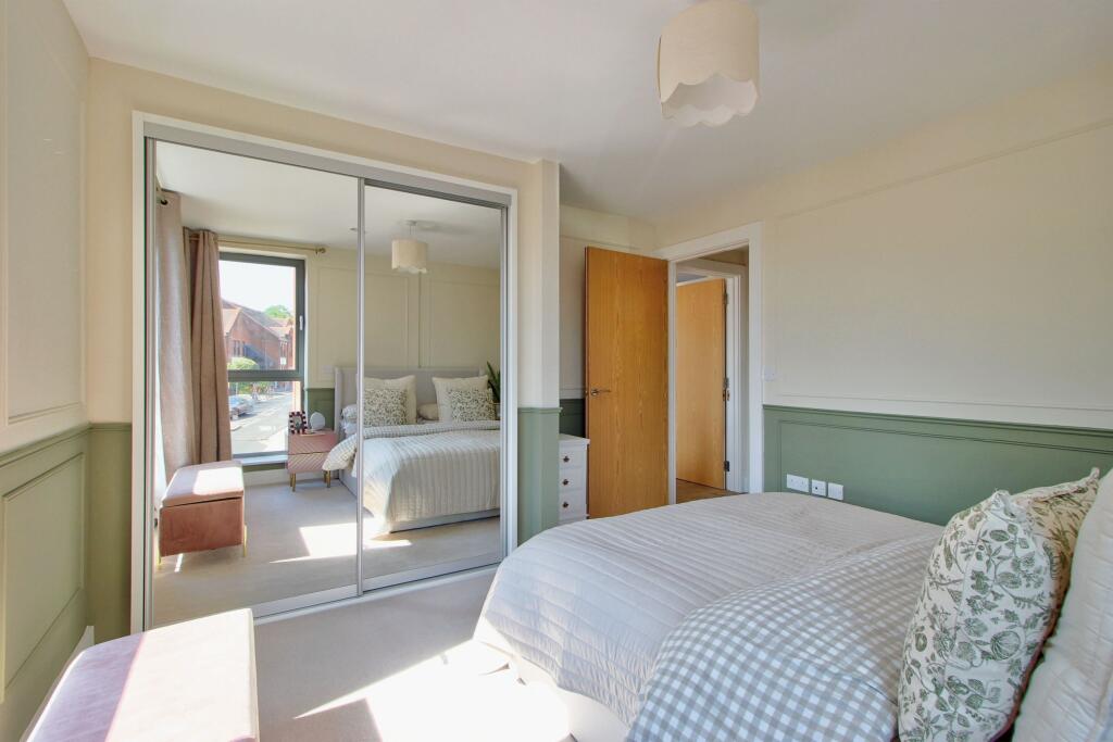 Elms Walk, Wokingham - More