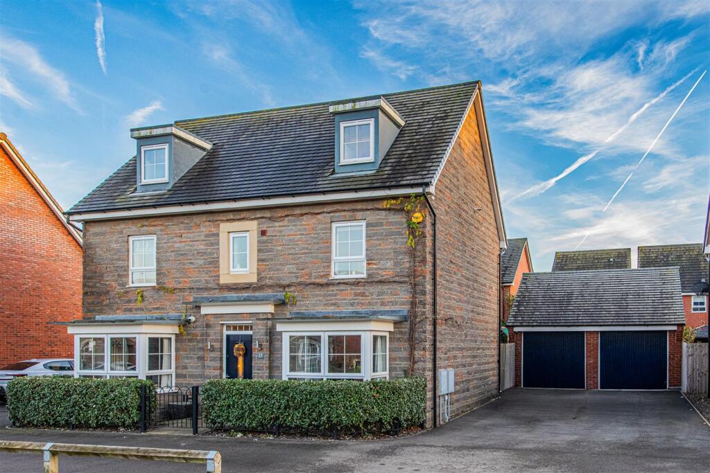 5-bed detached on Sulgrave Street, Barton Seagrave, Kettering, £550,000