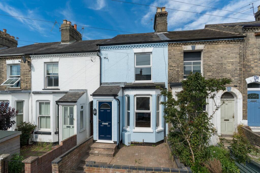 Main image of property: Cardiff Road, Norwich, NR2