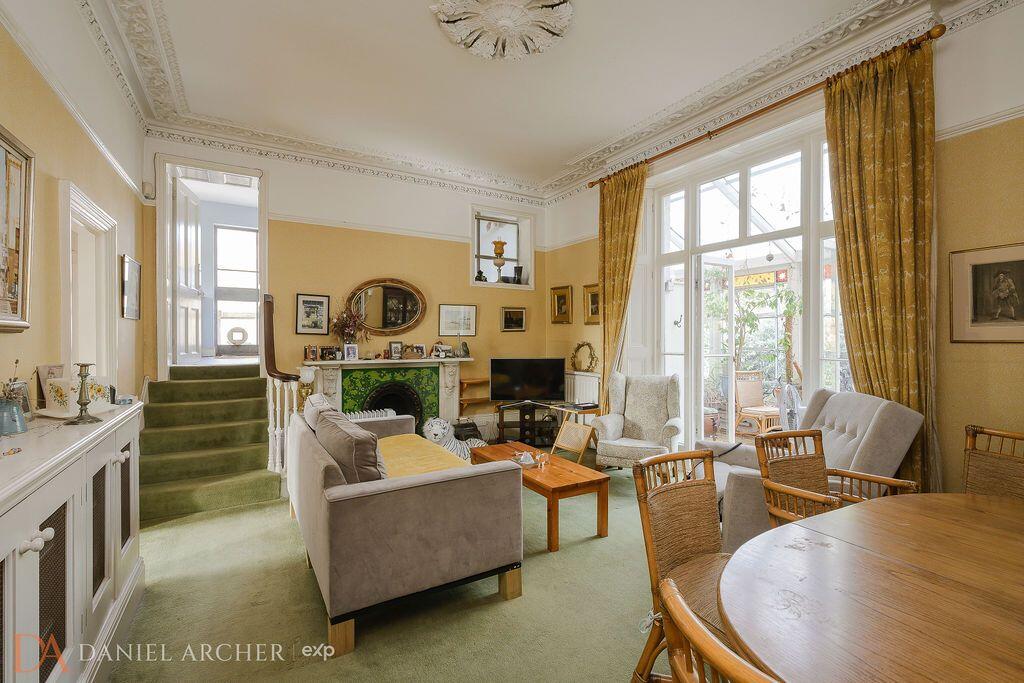 House in London - View 4