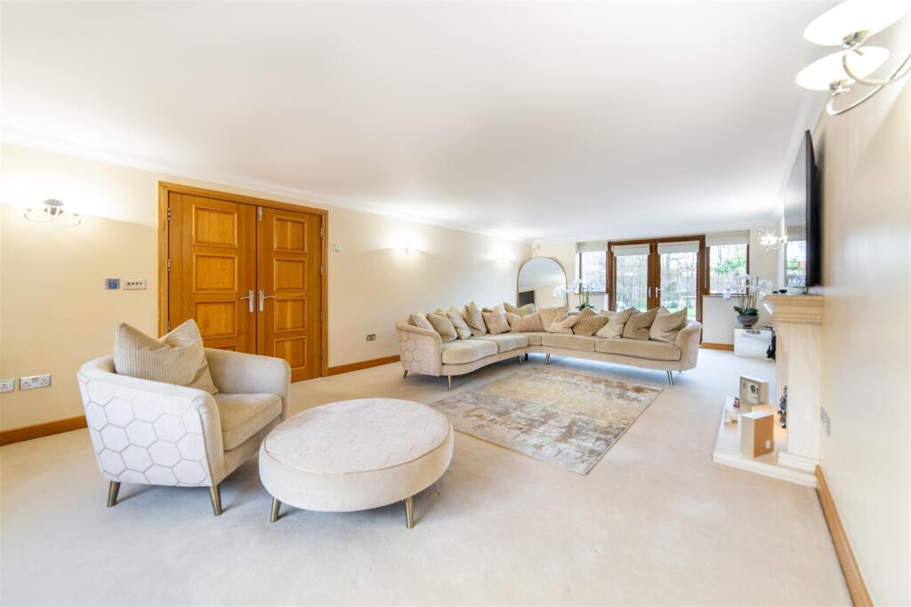 Runnymede Road, Darras Hall, NE20 photo 4