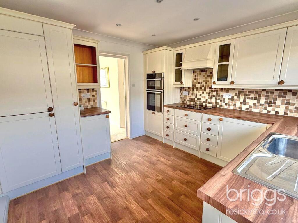 House in South Kesteven, Halfleet, Market Deeping - View 4