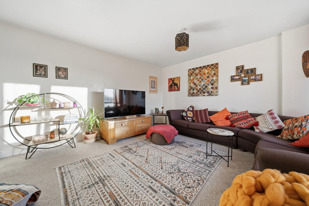 Main image of property: Abbots view, Polmont , FK2