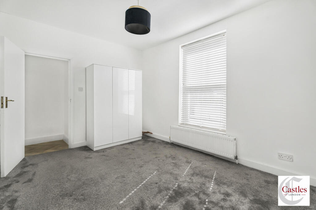 Apartment in London - More