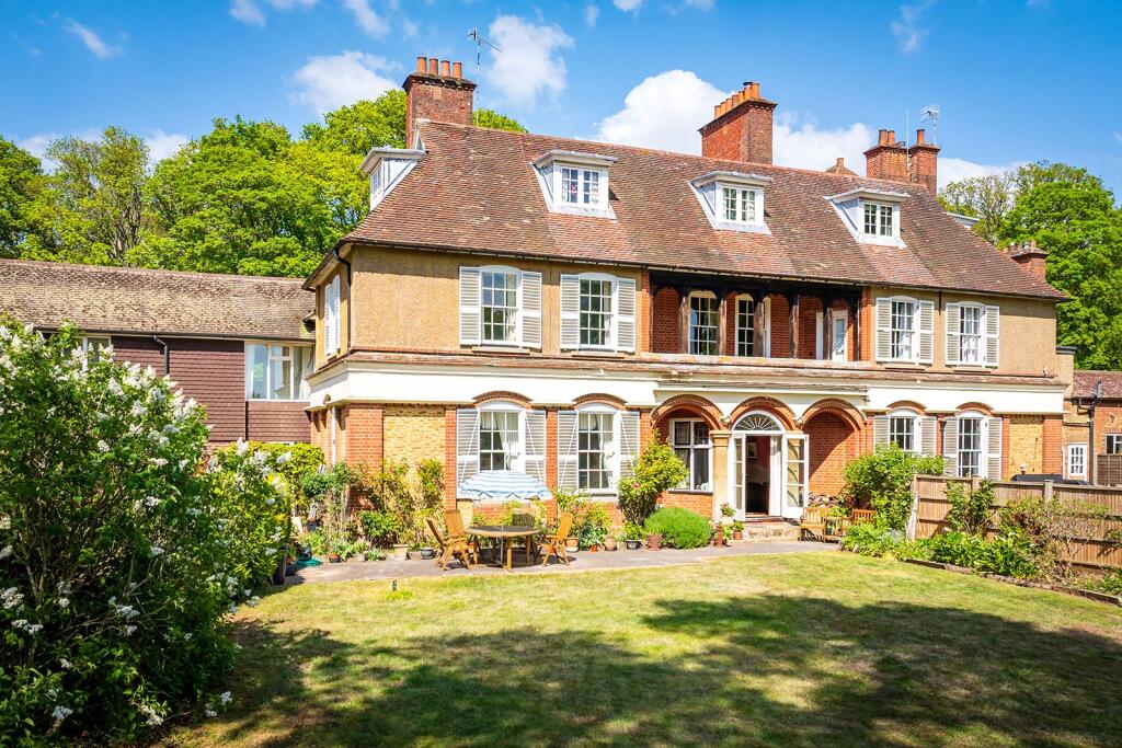 Main image of property: Puttenham Heath Road, Puttenham, Guildford, Surrey, GU3