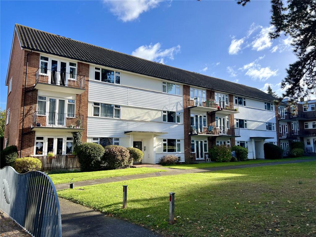 Main image of property: Lindfield Gardens, Guildford, Surrey, GU1