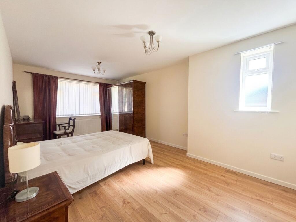 Hyde Drive, Worsley, M28 - View 6