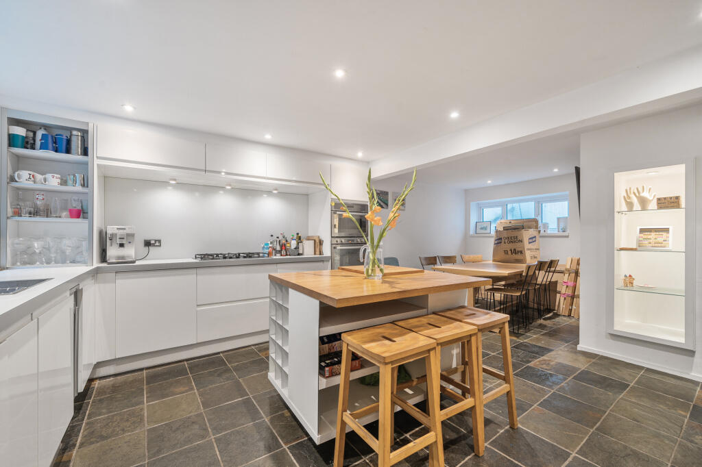 Blenheim Place, Brighton, BN1 photo 5