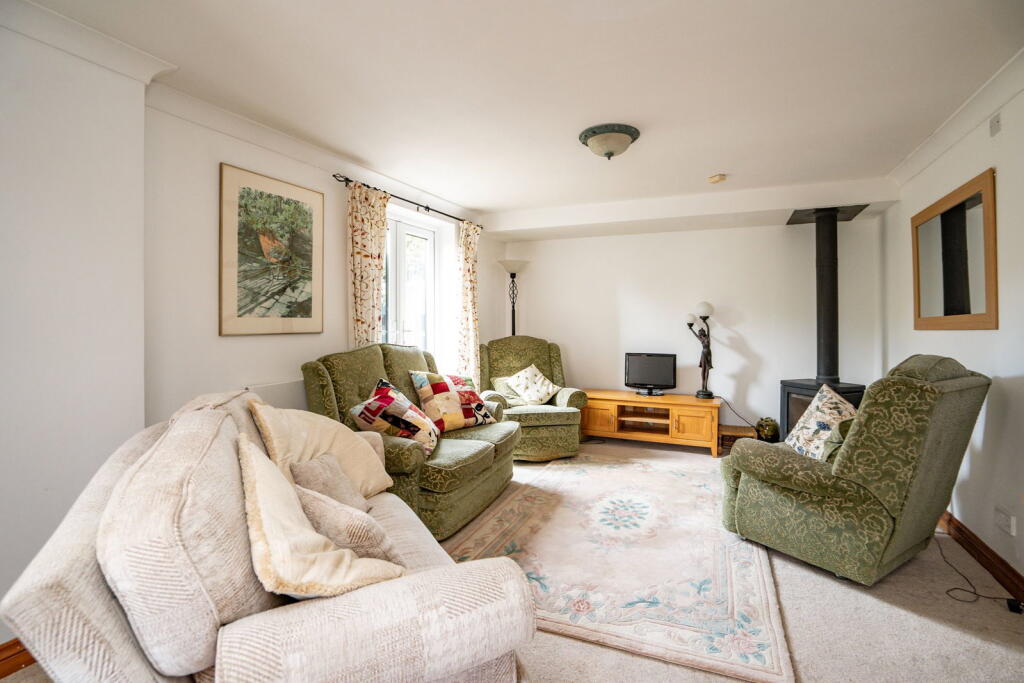 House in Llangarron, Llangrove - More