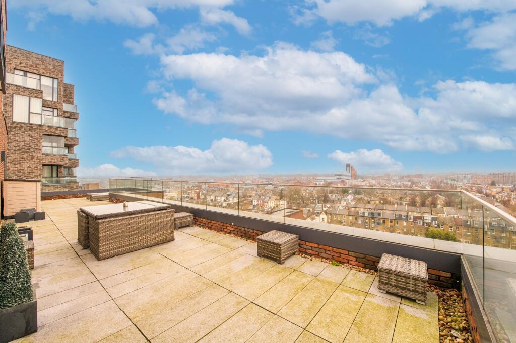 Apartment in London - View 4