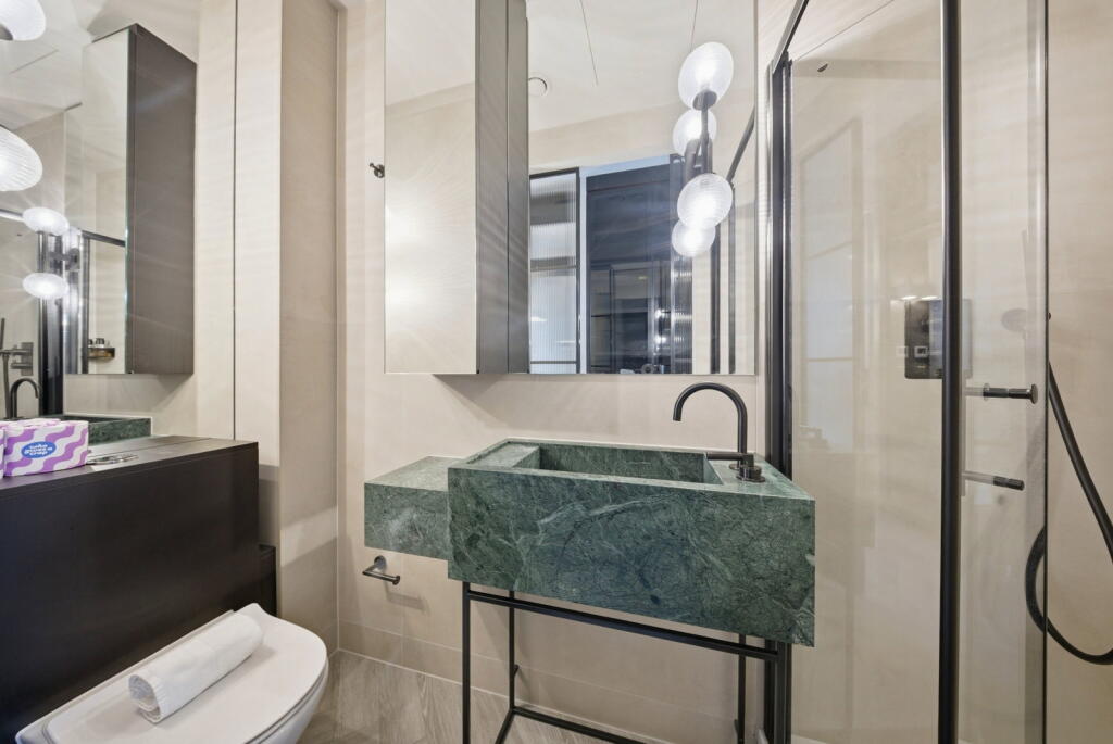 Apartment in Harrow - More