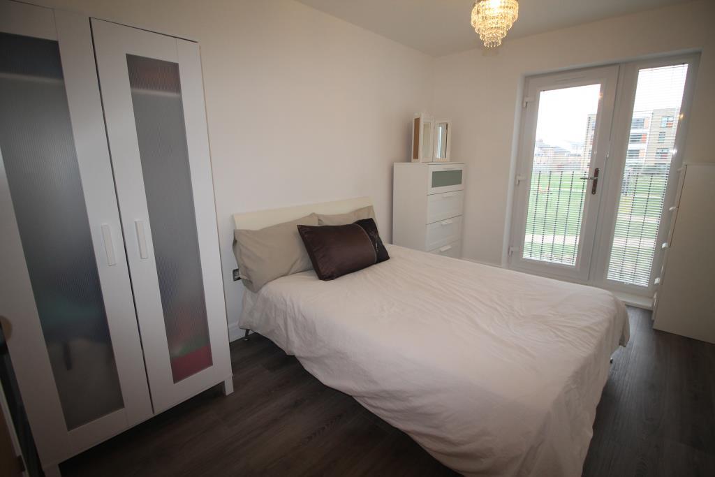 Apartment in Romford - View 5