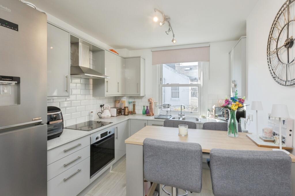 Main image of property: Bayhall Road, Tunbridge Wells, Kent, TN2