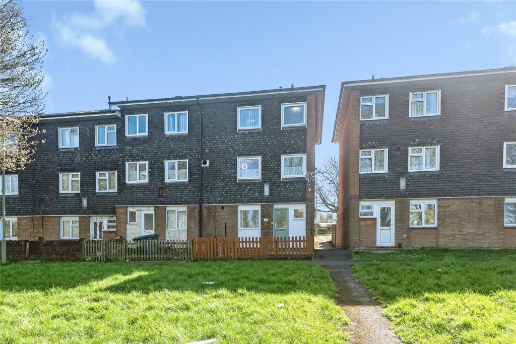 Main image of property: Melrose Walk, Basingstoke, Hampshire, RG24