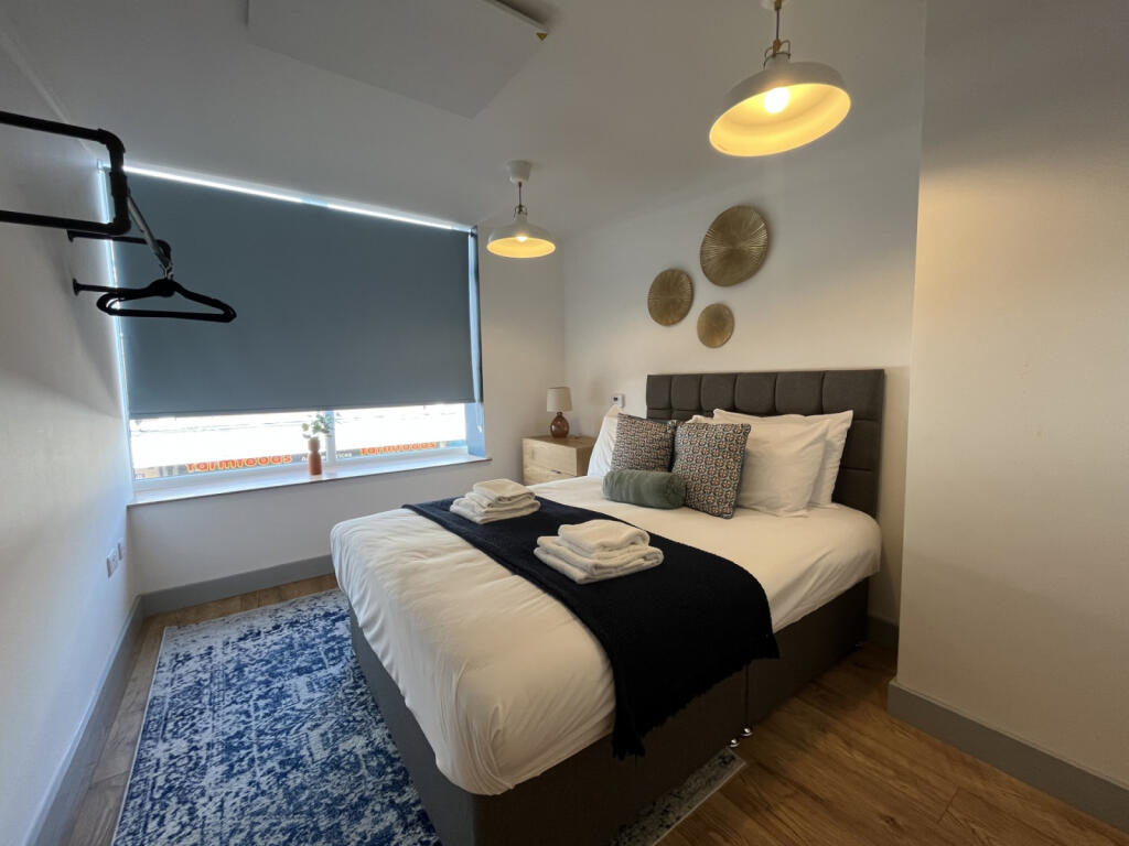 Apartment in Manchester - View 5