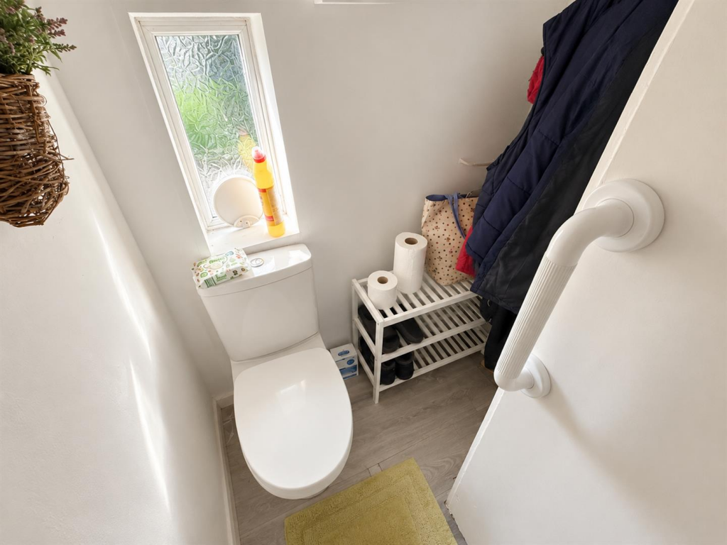 House in Pensby, Liverpool City Region - More