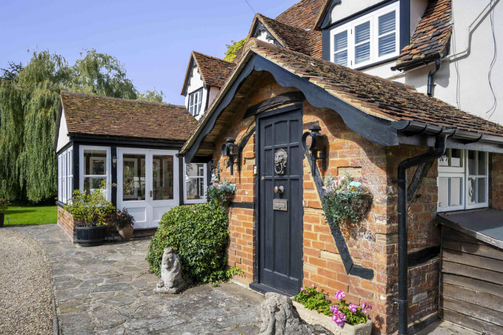 Additional image 19 of Pottersheath Road, Welwyn, AL6