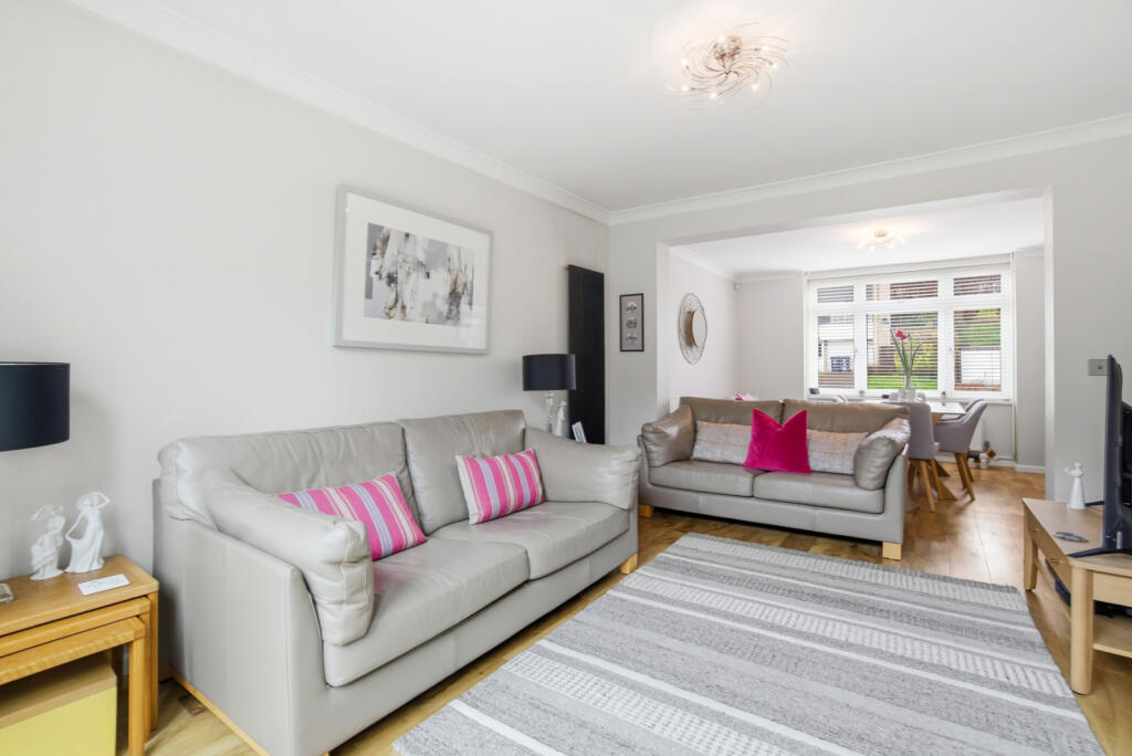House in Bishop's Stortford, Hockerill - View 4