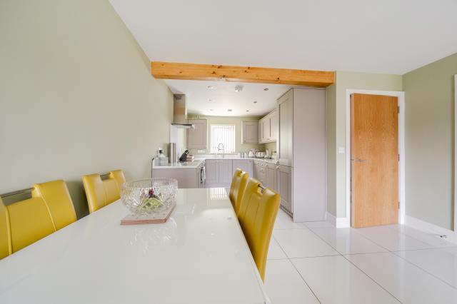 House in Thatcham, West Berkshire - View 5